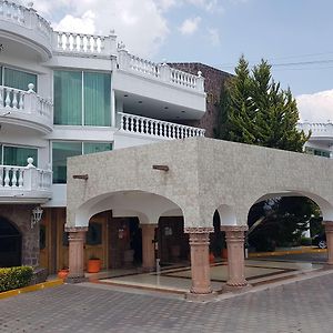 Best Western Toluca Exterior photo
