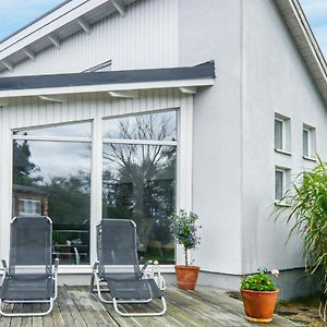Amazing Home In Trelleborg With 4 Bedrooms, Sauna And Wifi Exterior photo