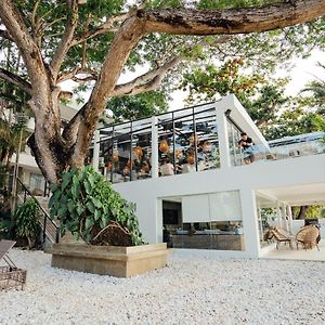 Solitude Acacia Resort Mabini  Exterior photo