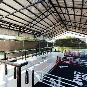 The Camp Muay Thai Resort And Academy Čiang Mai Exterior photo