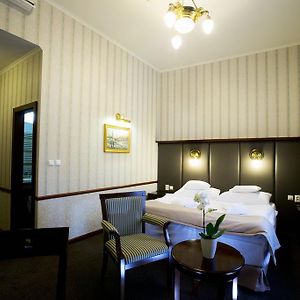 Hotel Golden Eagle Levice Room photo