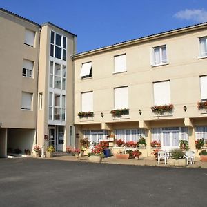 Hotel Le Chalet Fleuri Chauvigny Exterior photo