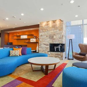 Fairfield Inn & Suites By Marriott Pleasanton Exterior photo