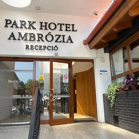 Park Hotel Ambrózia Hajdúszoboszló Exteriér fotografie