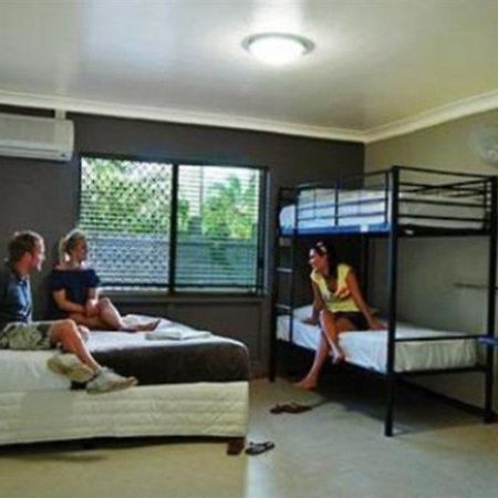 Hotel Cairns Work And Play Backpackers Exteriér fotografie