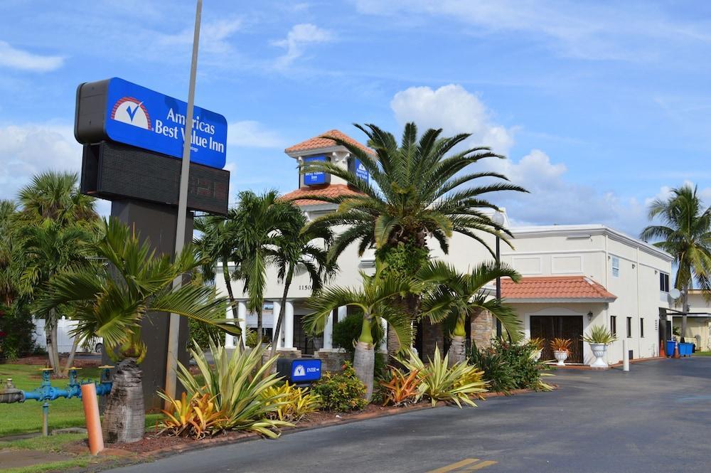 Americas Best Value Inn Fort Myers Exteriér fotografie