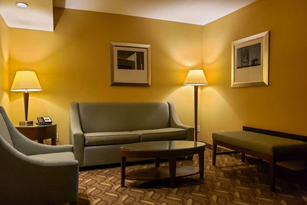 Clarion Inn & Suites Roswell Pokoj fotografie
