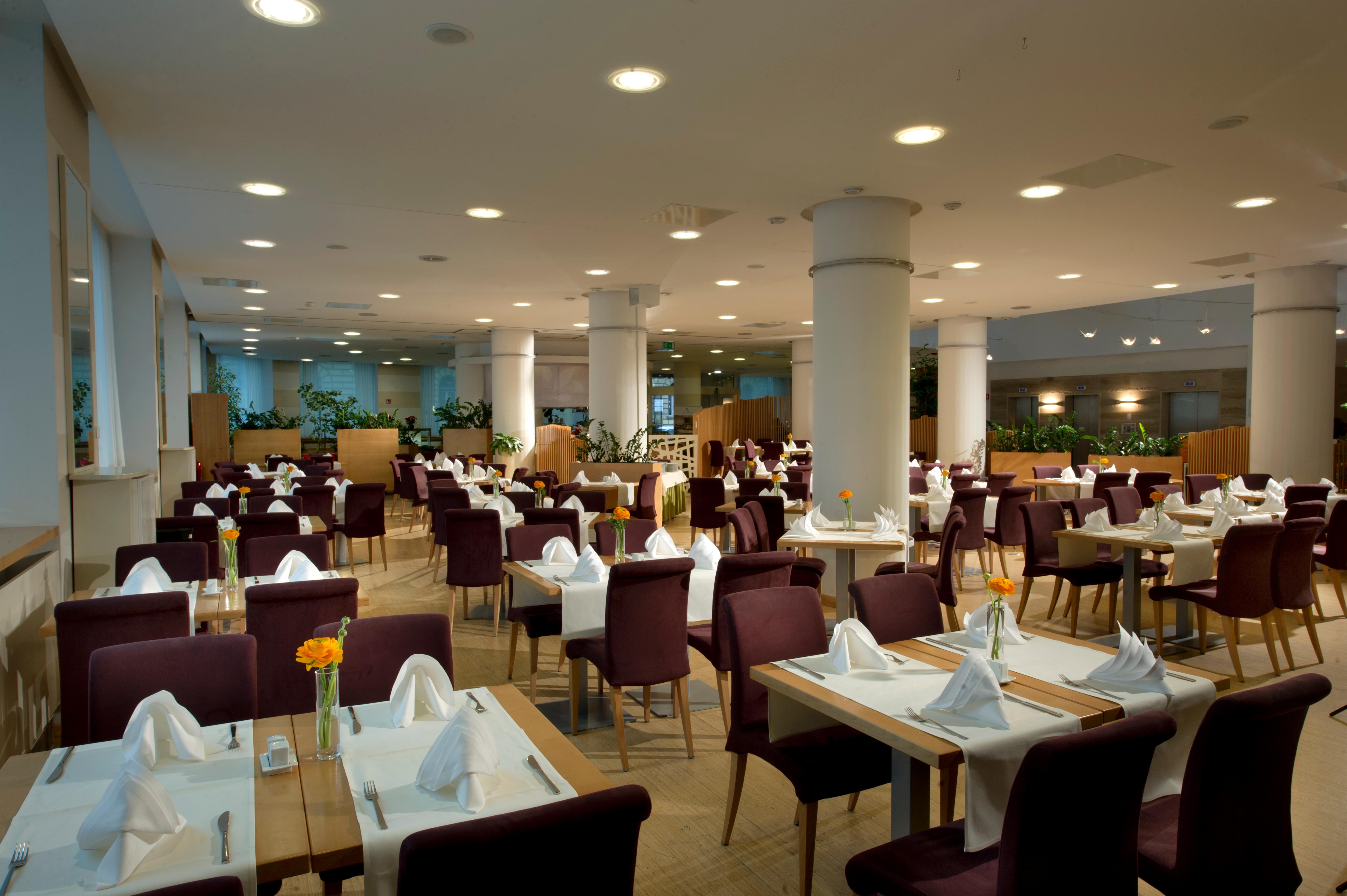City Hotel Lublaň Restaurace fotografie