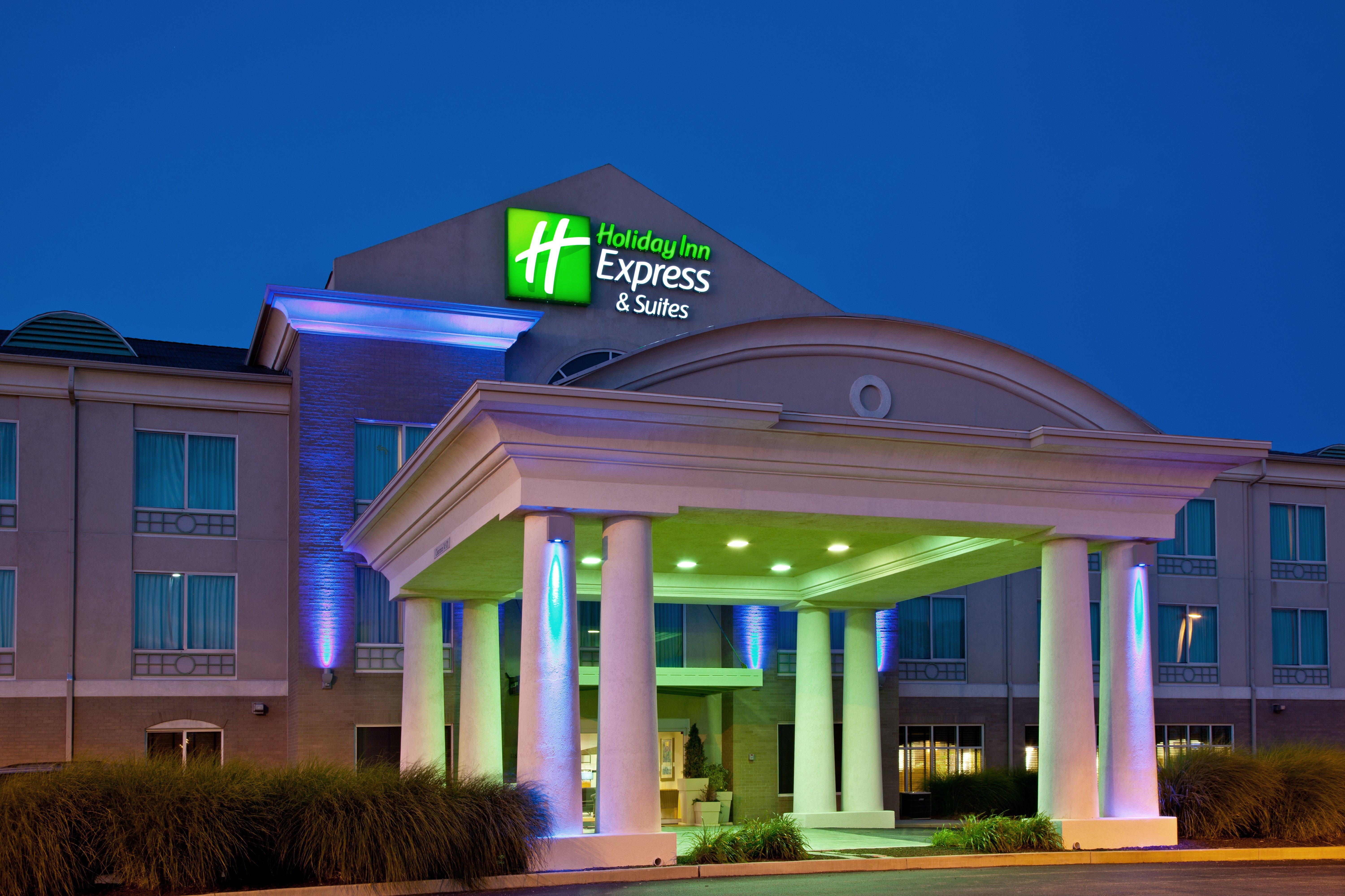 Holiday Inn Express Hotel & Suites Greenwood Exteriér fotografie