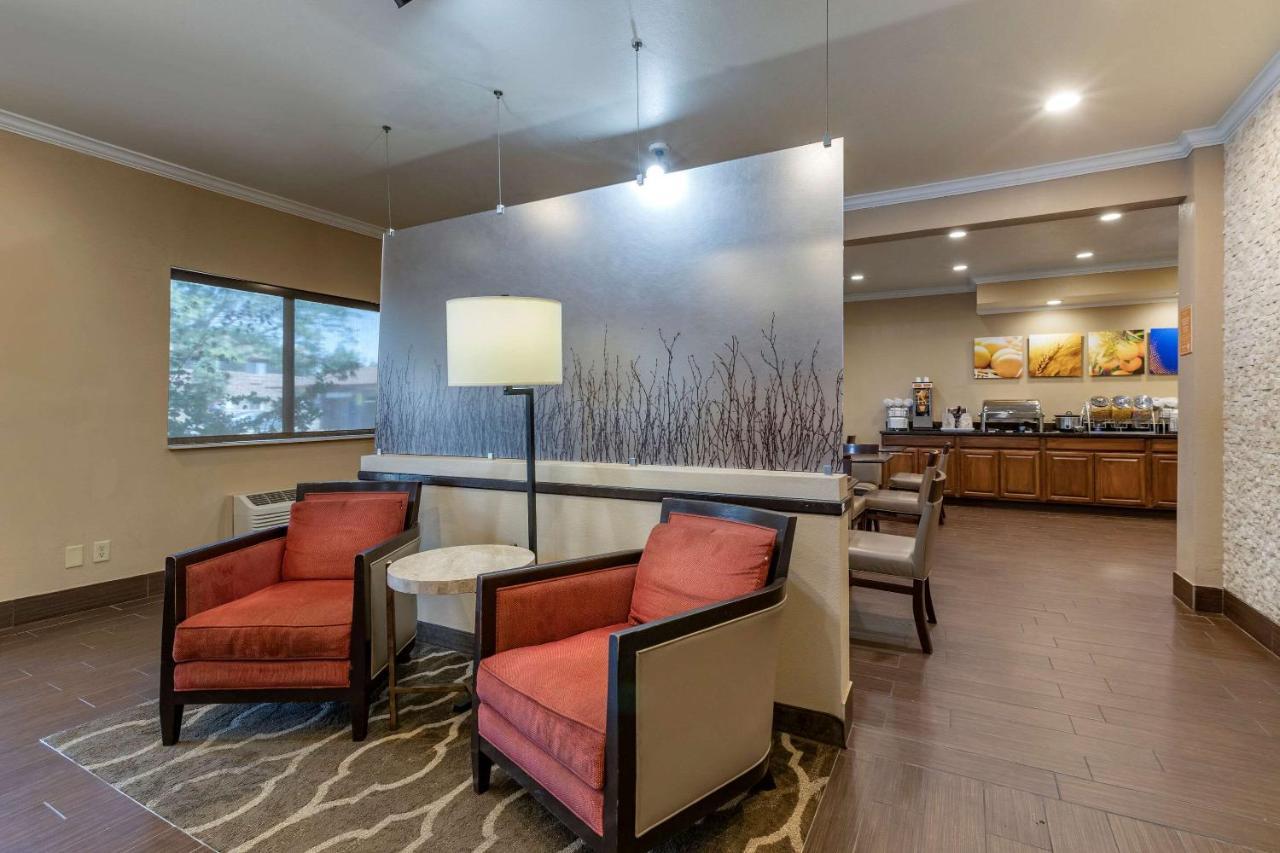 Comfort Inn & Suites Waterloo - Cedar Falls Exteriér fotografie