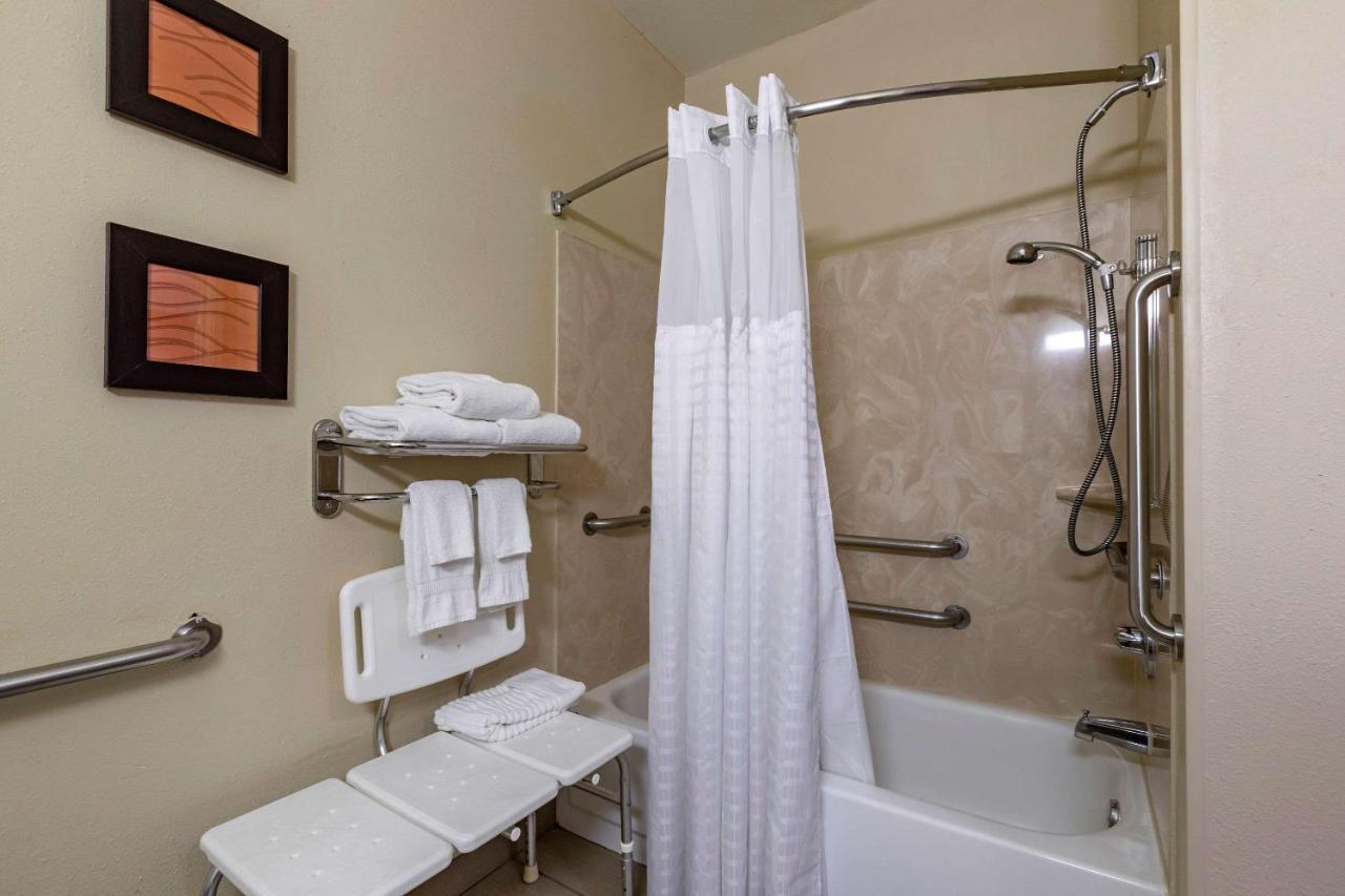 Comfort Inn & Suites Waterloo - Cedar Falls Exteriér fotografie