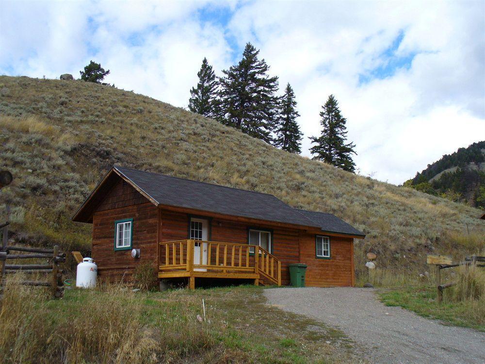 Yellowstone Mountain Cabins Gardiner Exteriér fotografie