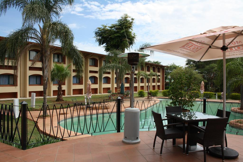M'Kango Golfview Hotel Lusaka Exteriér fotografie