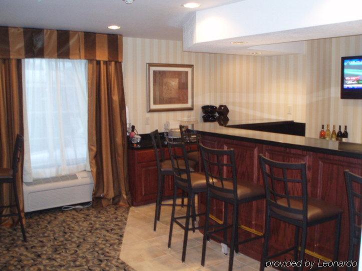 Cobblestone Inn & Suites - Clintonville Restaurace fotografie