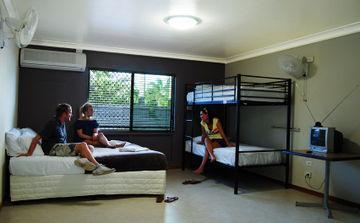 Hotel Cairns Work And Play Backpackers Exteriér fotografie