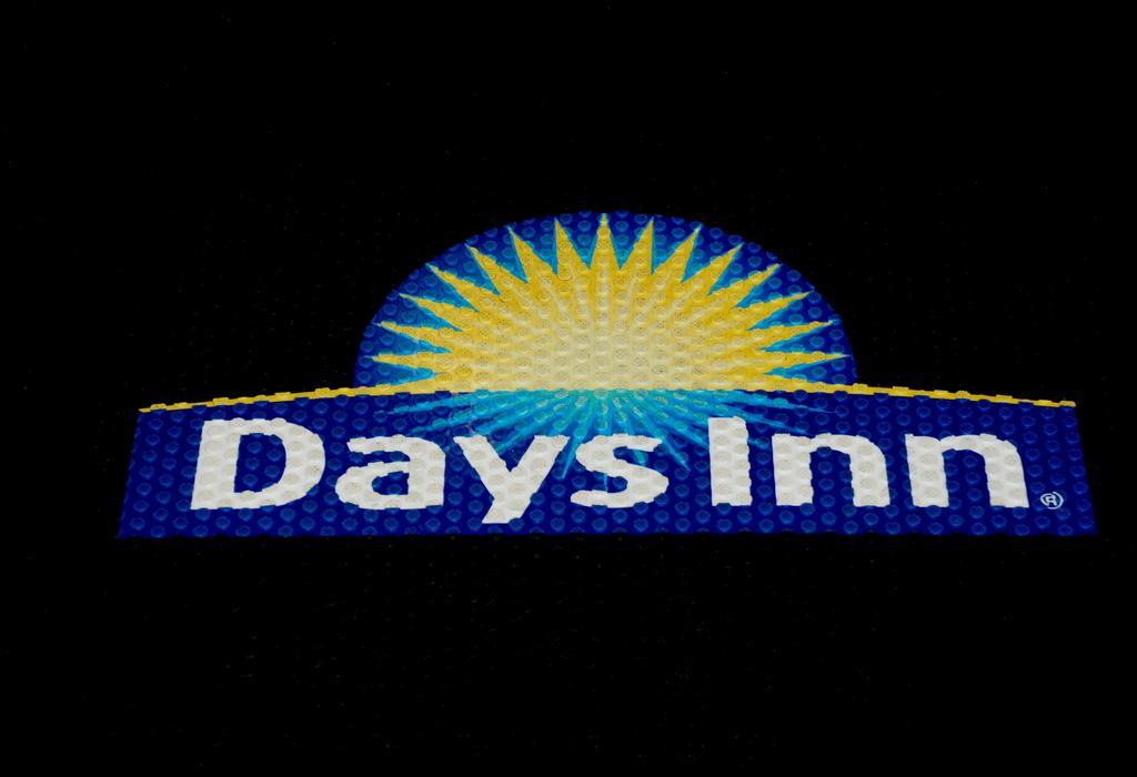 Days Inn By Wyndham Dyersburg Exteriér fotografie