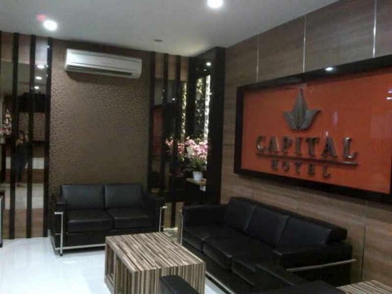 Oyo 1560 Capital Hotel Makasar Exteriér fotografie
