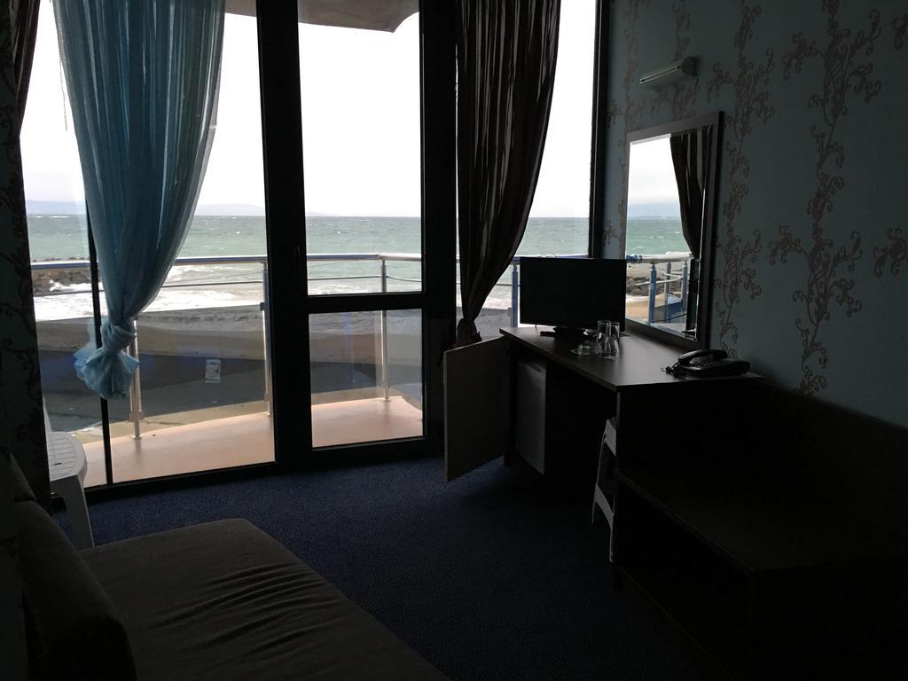 Sunny Bay Beach Hotel Pomorie Exteriér fotografie