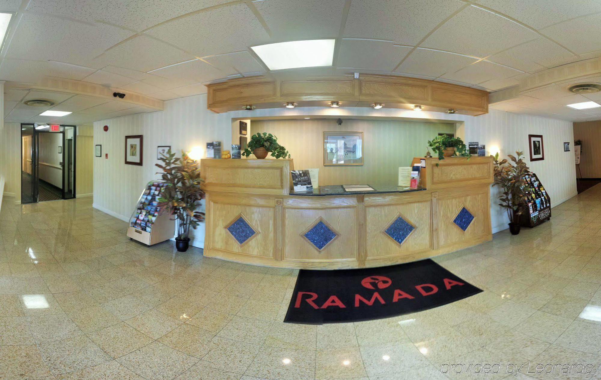 Hotel Ramada By Wyndham Triangle/Quantico Exteriér fotografie