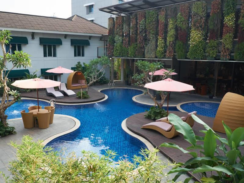 Patra Bandung Hotel Exteriér fotografie