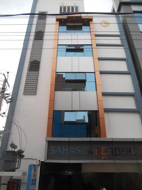 Hotel Sahasra Residency Tirupati Exteriér fotografie