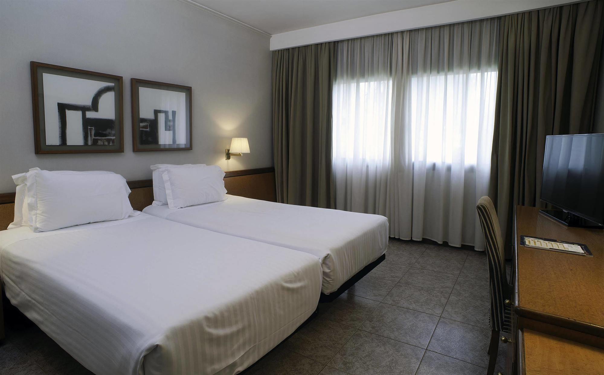 Hotel Ciudad De Castelldefels Exteriér fotografie