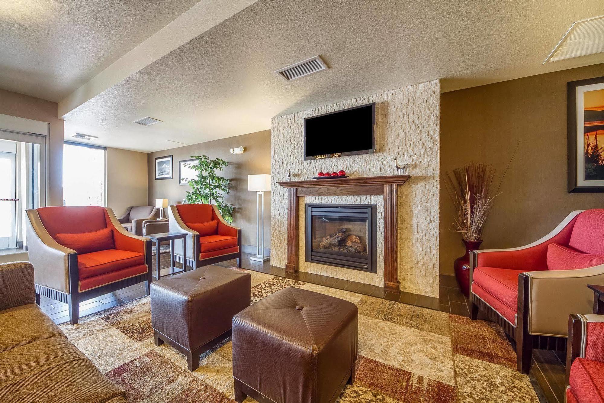 Comfort Suites Redding - Shasta Lake Exteriér fotografie