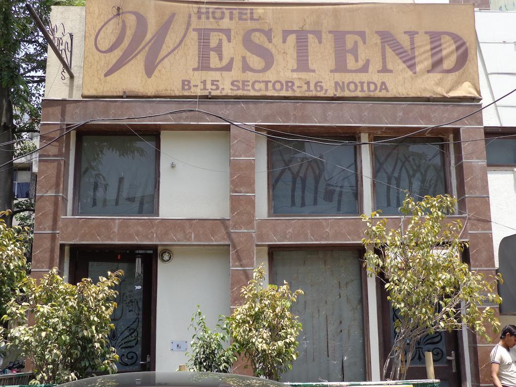 Hotel Westend Noida Exteriér fotografie