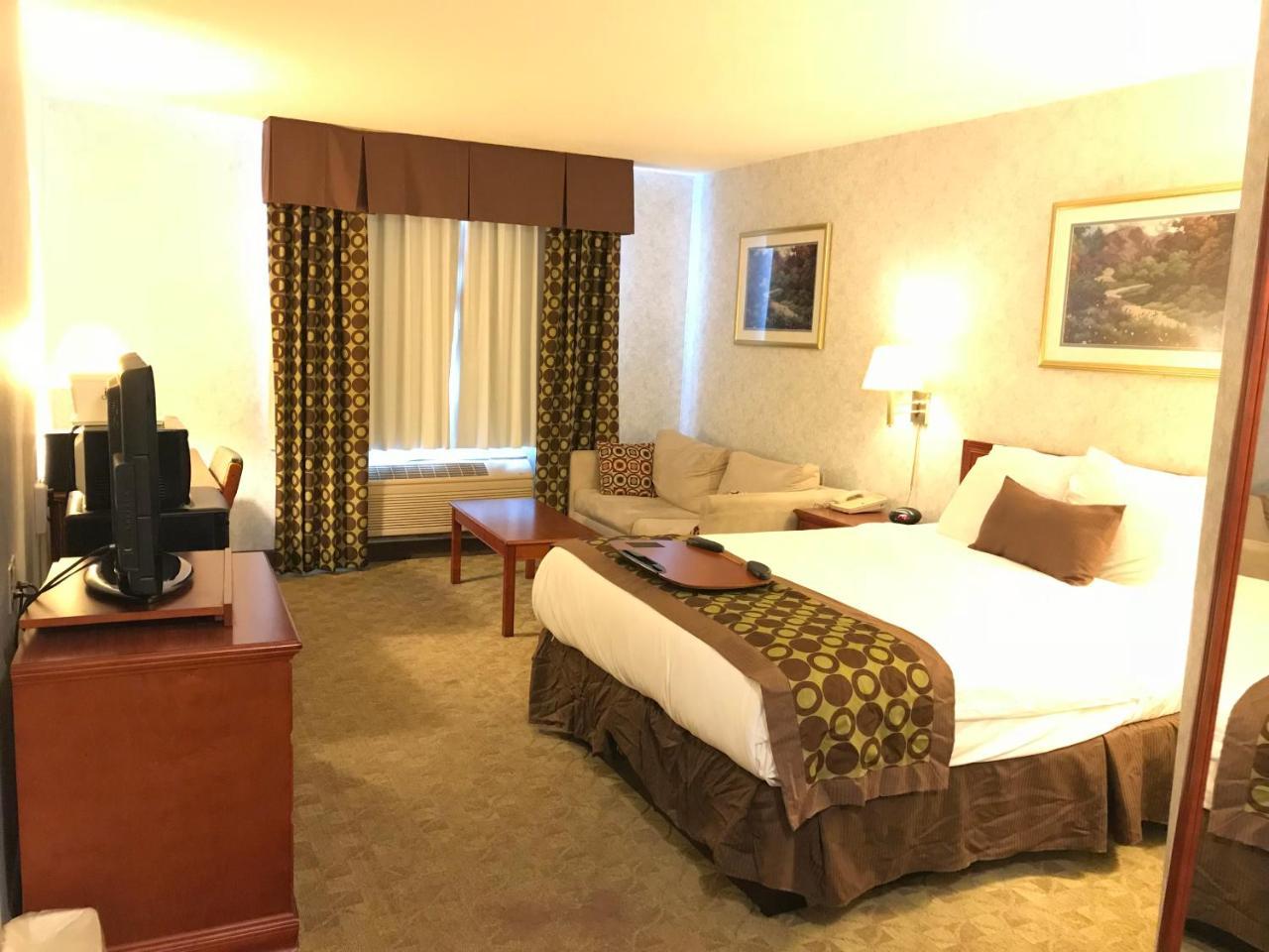 Lexington Inn & Suites-Windsor Exteriér fotografie