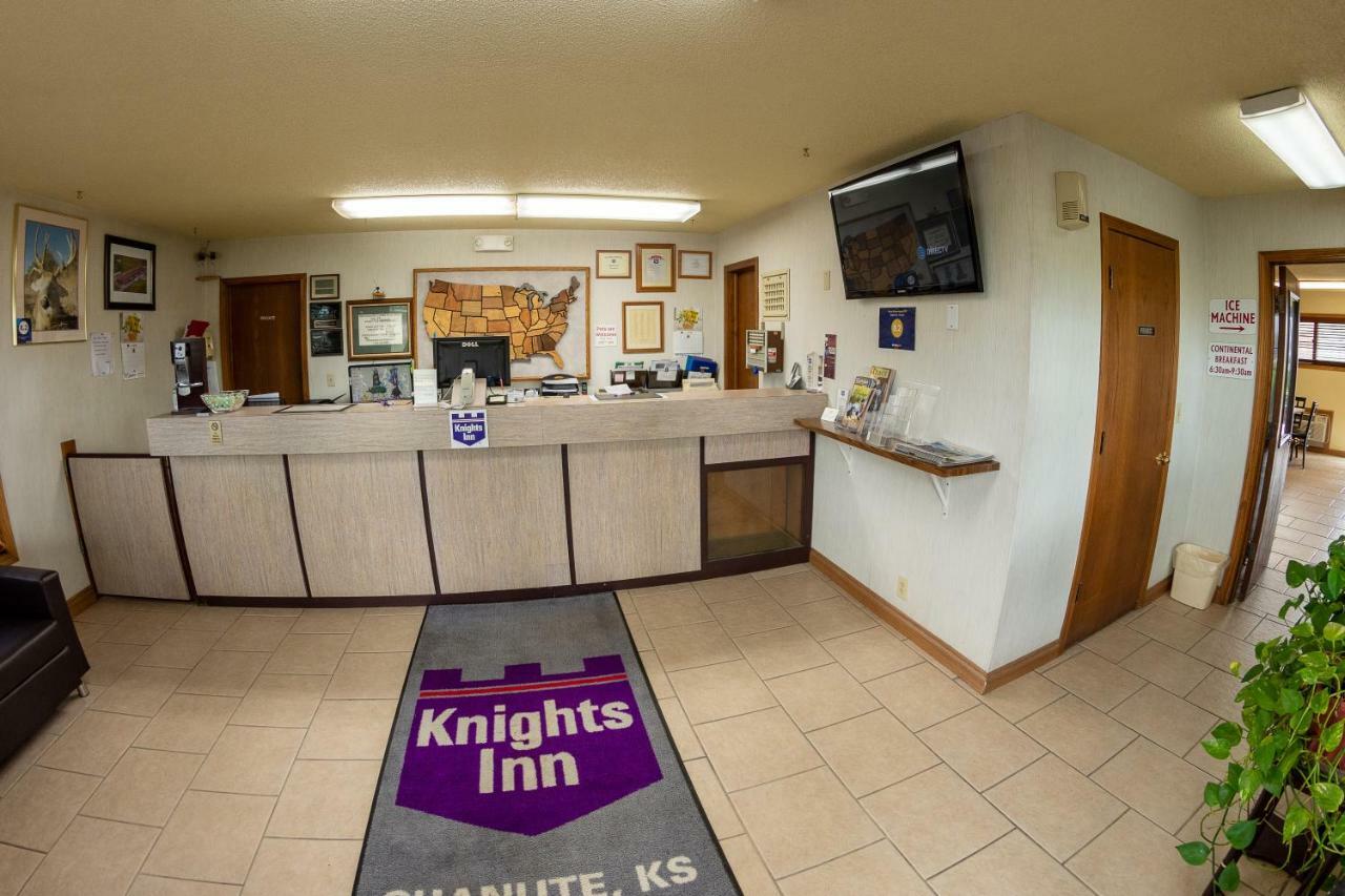 Knights Inn - Chanute Exteriér fotografie
