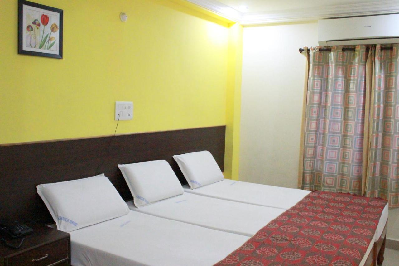 Hotel Sahasra Residency Tirupati Pokoj fotografie