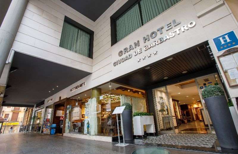Gran Hotel Ciudad De Barbastro Exteriér fotografie