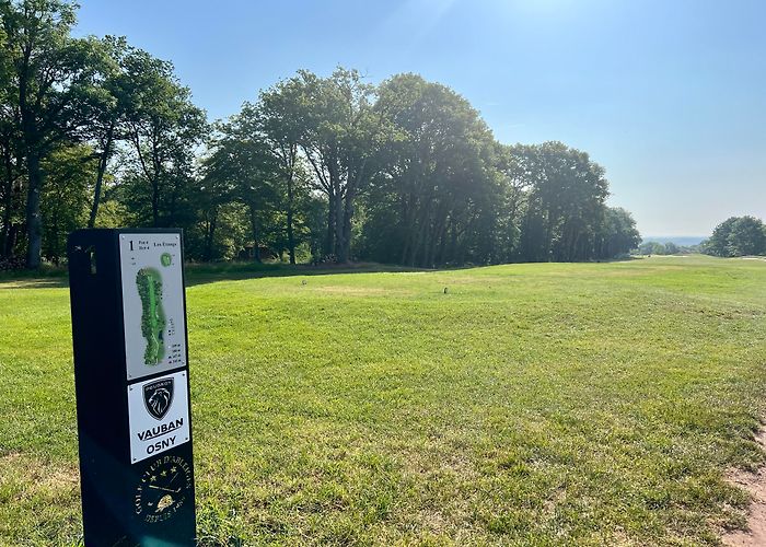 Ableiges Golf Course Golfy Club D'ableiges photo