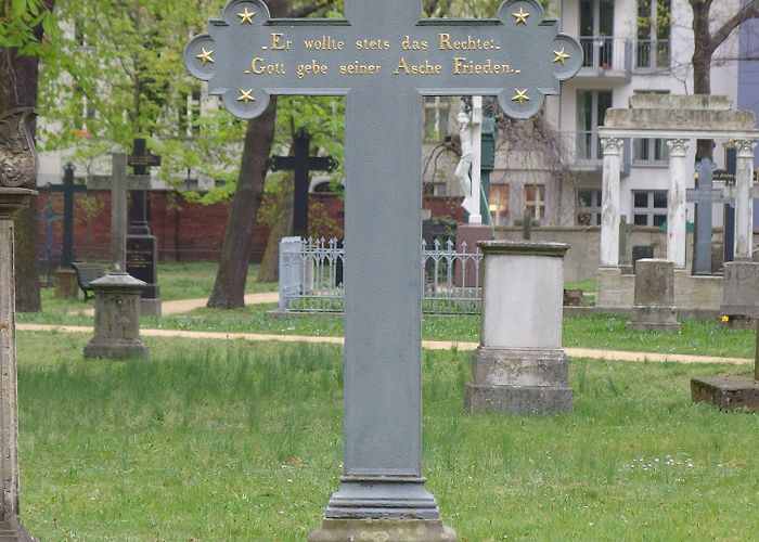 Alter Garnisonsfriedhof Gallery: Alter Garnisonsfriedhof, Berlin (Old Garrison Cemetery ... photo