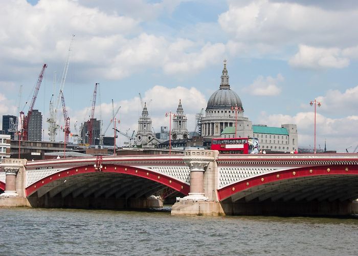 Blackfriars Bridge Blackfriars Bridge | London Bridges | Raingod photo