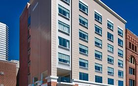 Hotel Fairfield By Marriott Pittsburgh Downtown Exterior photo