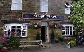 Bed and Breakfast Arncliffe Arms Glaisdale Exterior photo