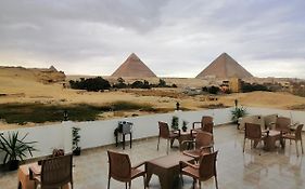 King Khufu Pyramids View Hotel Káhira Exterior photo