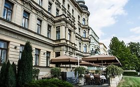 Le Palais Art Hotel Praha Exterior photo