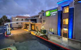 Holiday Inn Express Hotel & Suites Carlsbad Beach Exterior photo