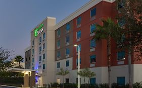Holiday Inn Express & Suites Ft. Lauderdale Airport/Cruise Fort Lauderdale Exterior photo