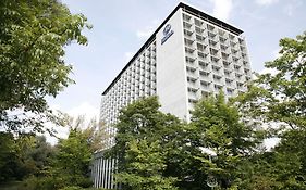 Hotel Hilton Munich Park Exterior photo