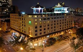 Holiday Inn Montreal Centreville Downtown Exterior photo
