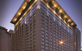 Embassy Suites By Hilton Montreal Exterior photo