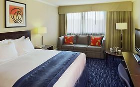 Hotel Doubletree By Hilton Norwalk Room photo