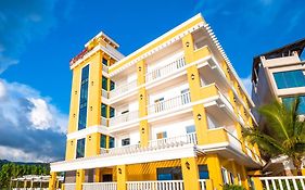 Sunlight Guest Hotel, Coron, Palawan Exterior photo