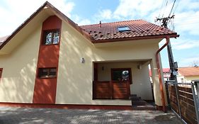 Villa Lienka Bešeňová Exterior photo