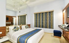 Hotel Vacation Inn Amritsar Exterior photo