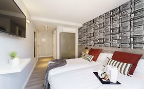 Hotel Wander By Pillow (Adults Only) Barcelona Exterior photo