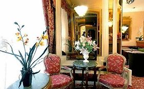 Hotel La Boetie Paříž Room photo